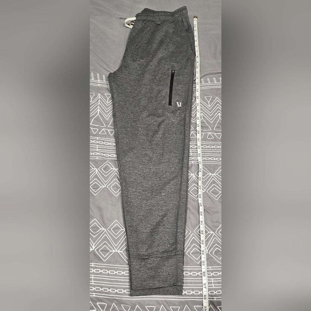 SOLD!!!!! Vuori Sunday Performance Grey Joggers Size Large - Picture 2 of 6